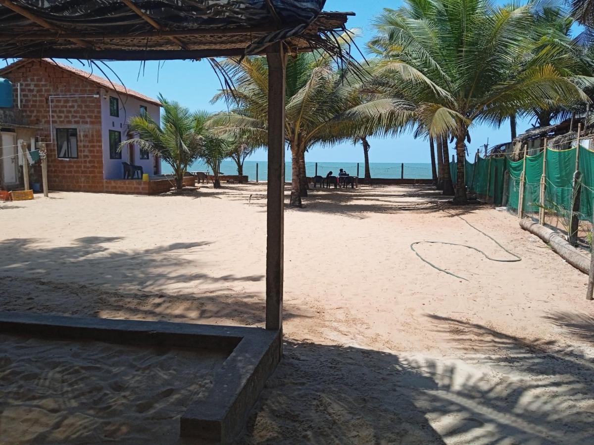 Nisarga Homestay And Beach Resort Gokarna Gokarna  Exterior foto